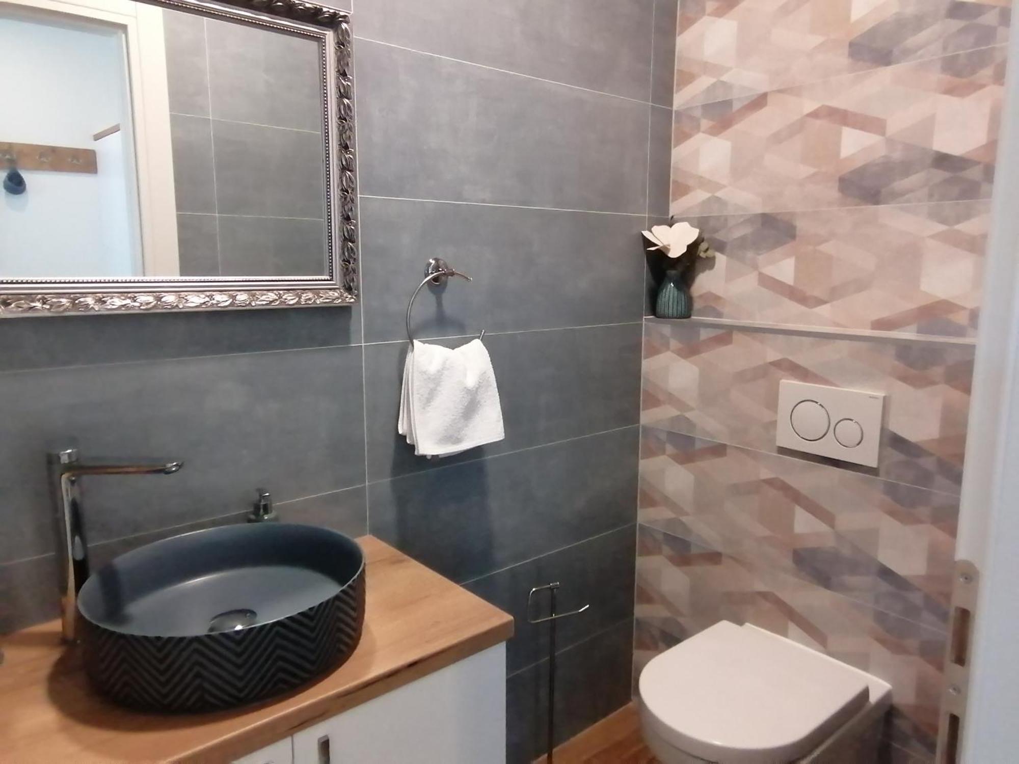 Mares - 20 M From The Appartement *