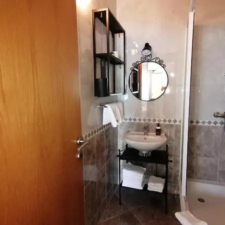 Apartmani Mares - 20 M From The Beach Brela Exterior photo