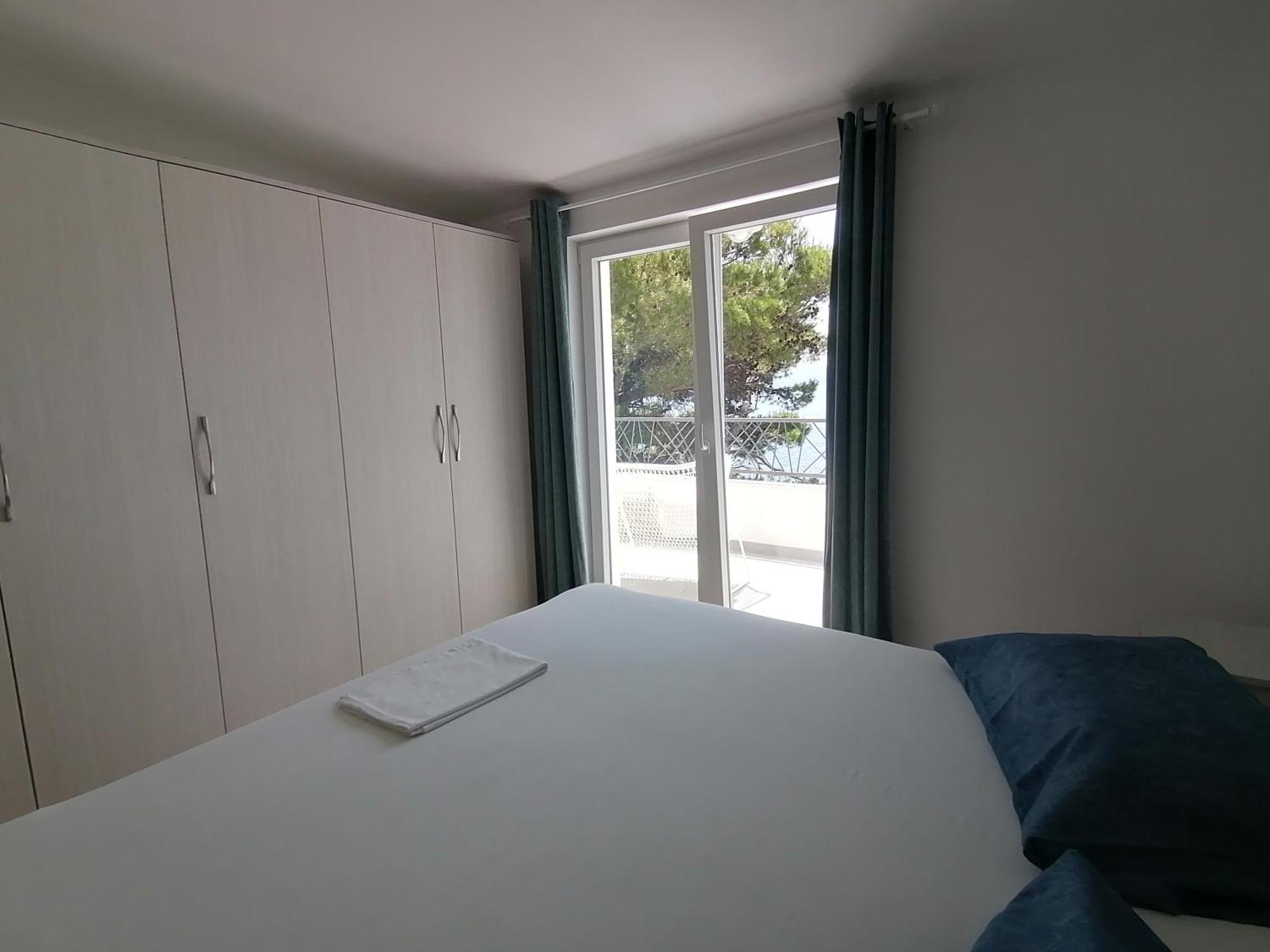 Apartment Mares - 20 M From The
